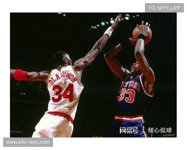 张伯伦单打效率超哈基姆，内线攻防统治力明显拉开差距