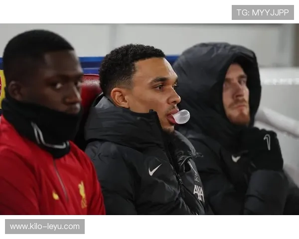 罗伯逊与阿诺德：边卫进攻权重分化，体系依赖度偏移