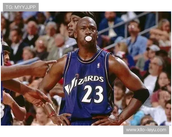 罗杰斯战术体系解析：高位压迫与控球推进的融合