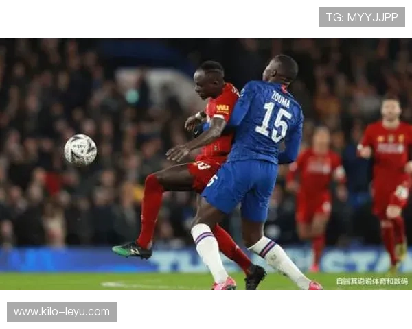 切尔西中场功能重叠致节奏问题，攻防转换效率受限